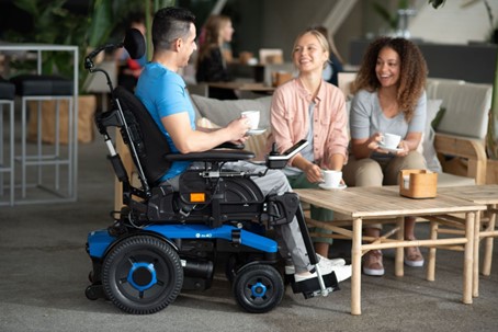 INVACARE - Wózek inwalidzki elektryczny AVIVA RX40 HD